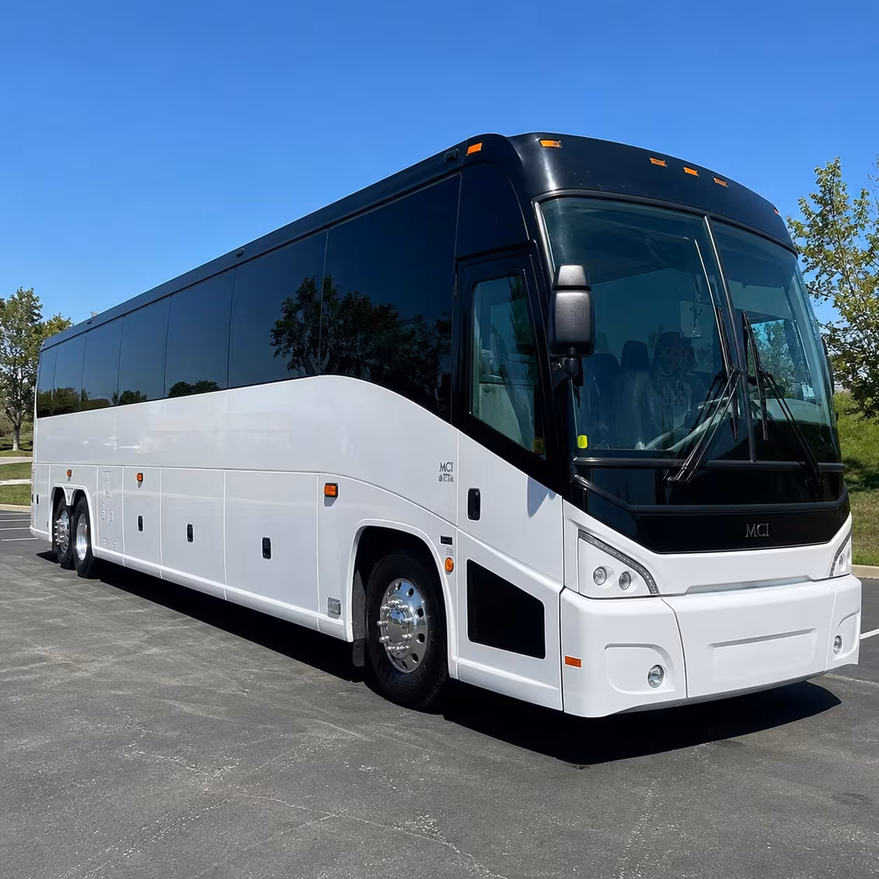 charter bus rentals in st paul for large concert groups