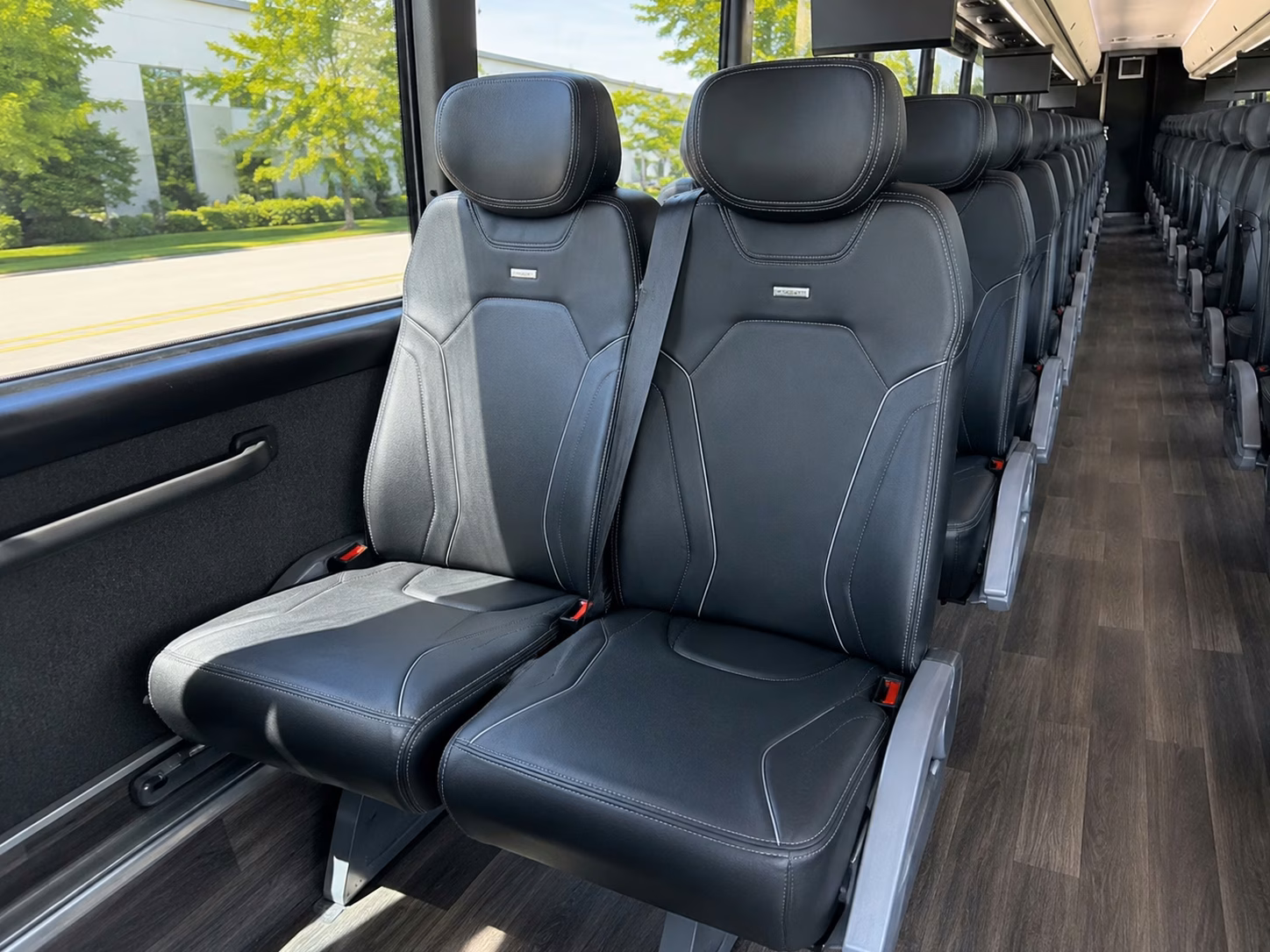 charter bus transportation for st paul college campus tours