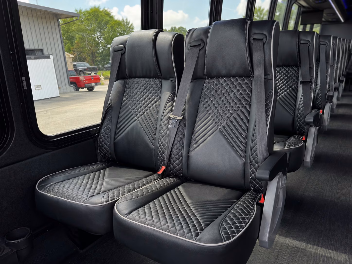 how bus type and size change charter bus prices in st paul minnesota